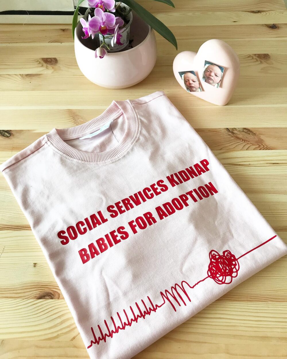 Social services kidnap babies T shirt - Image 4
